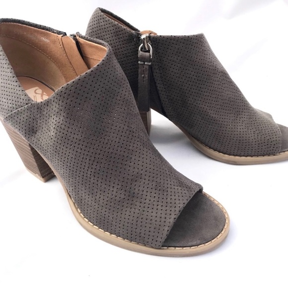 Dolce Vita Jinna Gray booties size 8 - Picture 2 of 7